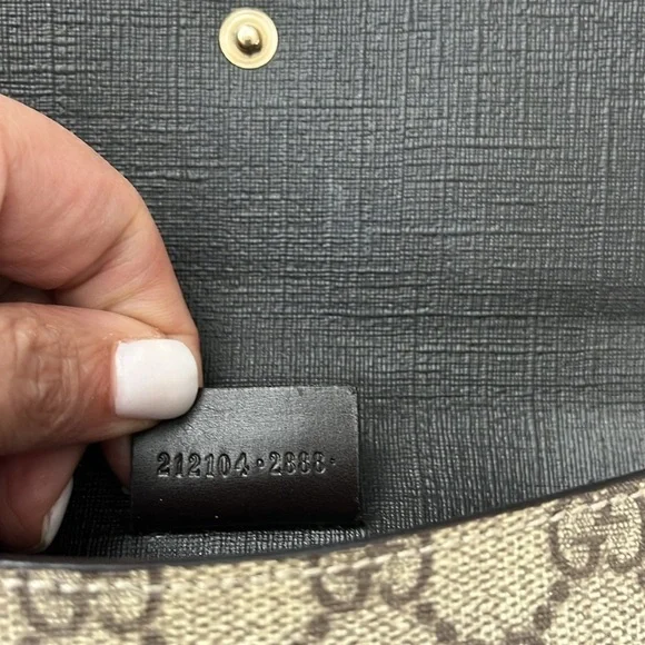 GUCCI supreme GG beige brown coated canvas wallet - Picture 11 of 13